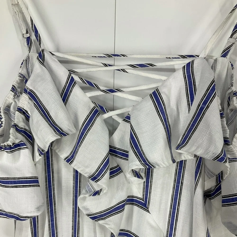 Le Lis romper crisscross ruffled cinched waist cold shoulder strap blue white SM - Picture 6 of 11